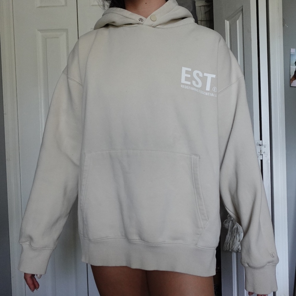 Established Creme Hoodie